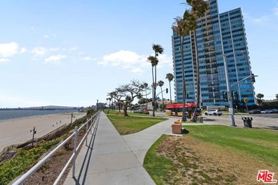 /international/us/2999-e-ocean-blvd-long-beach-ca-110108202349/