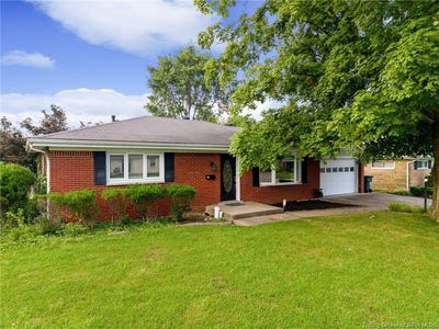 /international/us/303-winfield-drive-new-albany-in-110101023328/