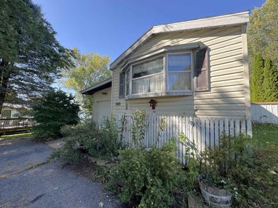 /international/us/145-swiss-court-monroe-wi-110120426385/