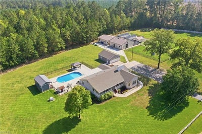 /international/us/2443-freeman-mill-road-suffolk-va-110120723245/