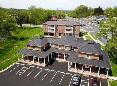 /international/us/604-602-radham-street-front-royal-va-110103471478/