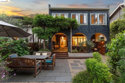 /international/us/6434-regent-st-oakland-ca-110107819271/
