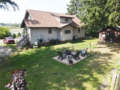 /international/us/1201-emerson-avenue-cumberland-wi-110109882217/