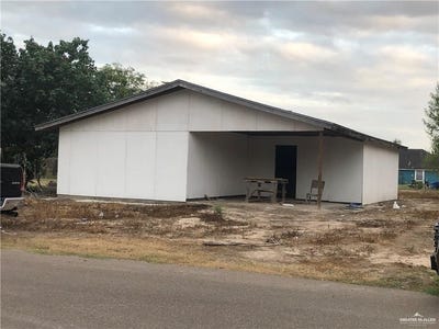 /international/us/236-e-13th-street-la-joya-tx-110104937464/