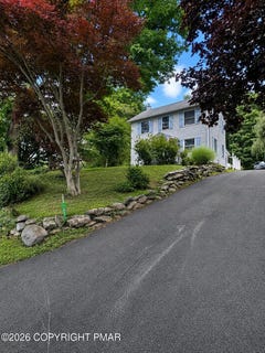 /international/us/52-smith-street-east-stroudsburg-pa-110109977005/