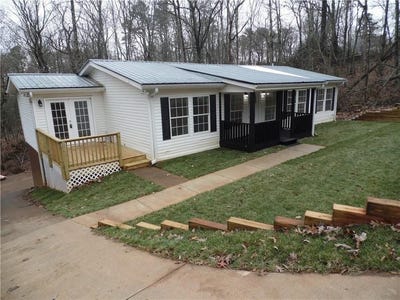 /international/us/242-hooper-road-cleveland-ga-110100965817/