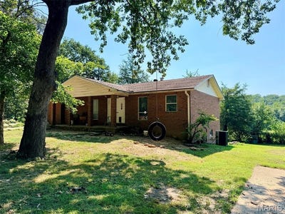 /international/us/1512-county-road-421-poplar-bluff-mo-110119569482/