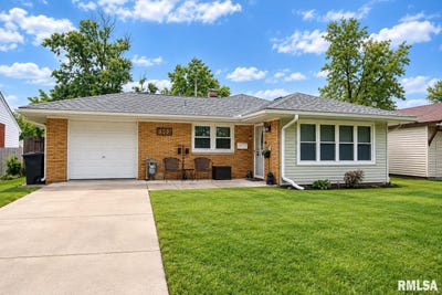 /international/us/1302-illinois-street-pekin-il-110110307750/