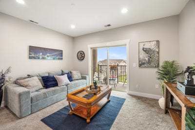 /international/us/157-w-springview-dr-n-saratoga-springs-ut-110108013922/