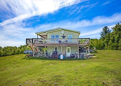 /international/us/101-ladd-road-wolcott-vt-110108546666/
