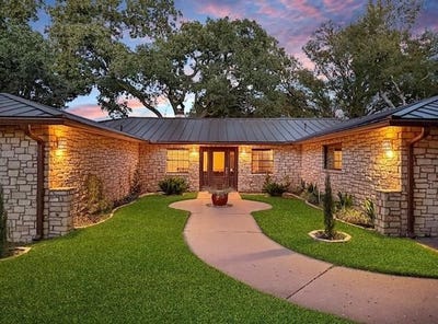 /international/us/413-silver-spur-horseshoe-bay-tx-110109008242/