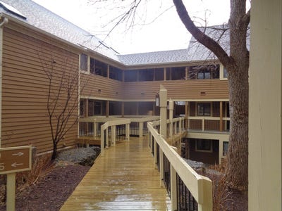 /international/us/lc4-long-bay-point-drive-galena-il-110098241497/