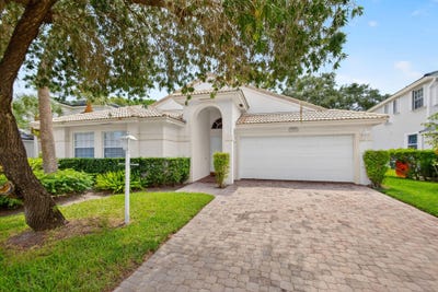 /international/us/208-jones-creek-drive-jupiter-fl-110106438959/