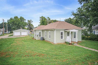 /international/us/222-east-2nd-street-chapman-ks-110119528061/