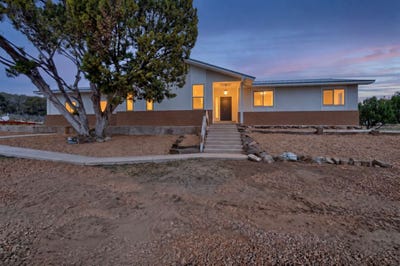 /international/us/3-morper-road-edgewood-nm-110120585593/