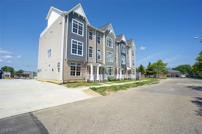 /international/us/2087-wynn-road-unit-1-cleveland-oh-110099508880/