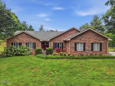 /international/us/165-fairway-drive-greeneville-tn-110108279682/