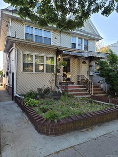 /international/us/105-52-88th-street-ozone-park-ny-110107868243/
