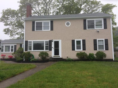/international/us/69-crowes-purchase-road-west-yarmouth-ma-110108814633/