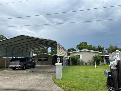 /international/us/24505-snail-road-astor-fl-110099987461/