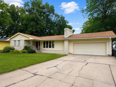 /international/us/500-e-32nd-south-sioux-city-ne-110109164979/