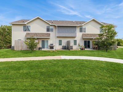 /international/us/905-summerset-place-indianola-ia-110101457608/
