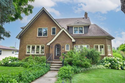 /international/us/3816-s-96th-st-milwaukee-wi-110101193632/