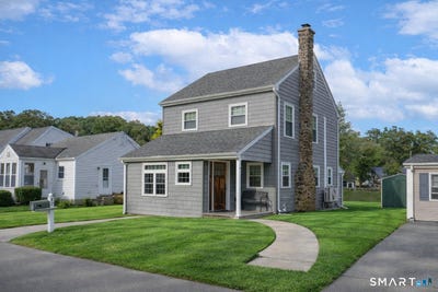 /international/us/42-waverly-road-branford-ct-110106697388/