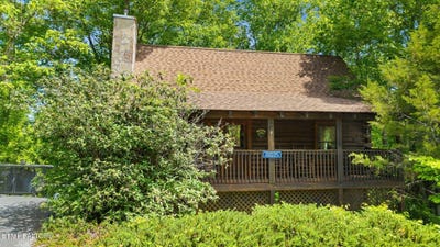 /international/us/746-nighthawk-way-pigeon-forge-tn-110108506302/