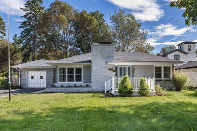 /international/us/1307-hartt-road-erie-pa-110110328122/