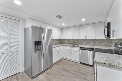 /international/us/16475-golf-club-road-weston-fl-110106453804/