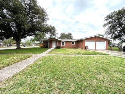 /international/us/620-e-borden-street-sinton-tx-110104455984/