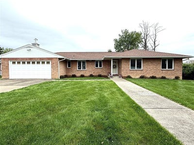 /international/us/114-clifton-boulevard-binghamton-ny-110108209137/