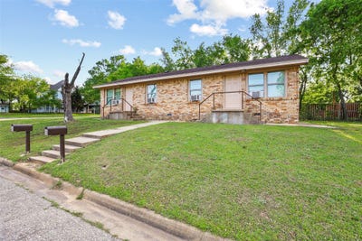 /international/us/701-w-hull-street-denison-tx-110120415513/