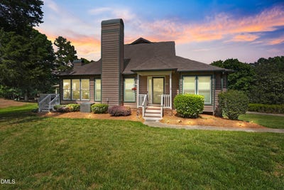 /international/us/2032-willow-hill-lane-clayton-nc-110108131041/