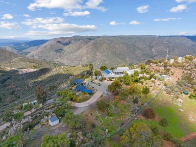 /international/us/20385-rancho-villa-rd-ramona-ca-110098296894/