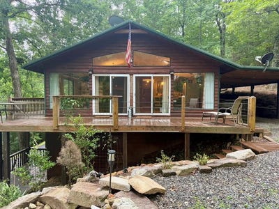/international/us/149-poormans-trail-murphy-nc-110100309762/