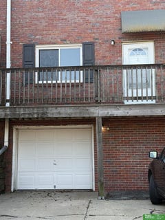 /international/us/2005-winnie-drive-bellevue-ne-110120556275/