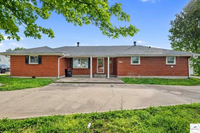 /international/us/1600-clarendon-sedalia-mo-110108129534/