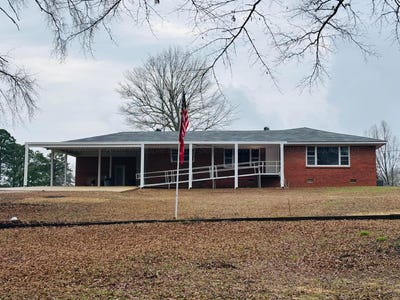 /international/us/176-stadium-circle-vernon-al-110105202350/
