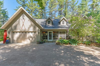 /international/us/10997-patrice-pines-ln-minocqua-wi-110108849678/