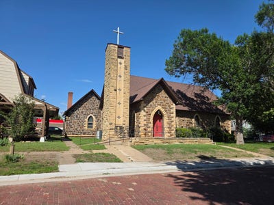 /international/us/103-w-4th-ellsworth-ks-110105900209/