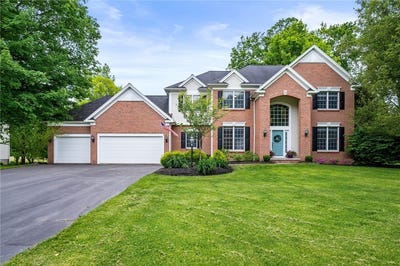 /international/us/11-loch-loyal-court-penfield-ny-110099967926/