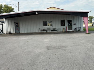 /international/us/2720-willis-avenue-perry-ia-110101644972/