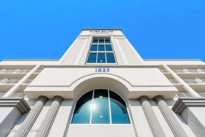 /international/us/1825-riverside-drive-titusville-fl-110101072709/