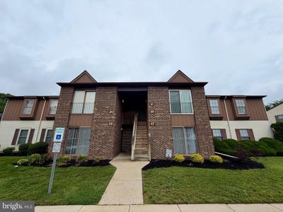 /international/us/17-windsor-court-sewell-nj-110108478231/