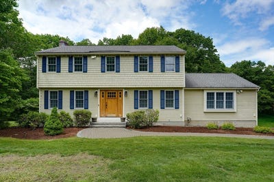 /international/us/10-virginia-rd-tyngsborough-ma-110108496128/