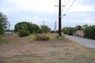 /international/us/214-n-b-street-henryetta-ok-110106303428/