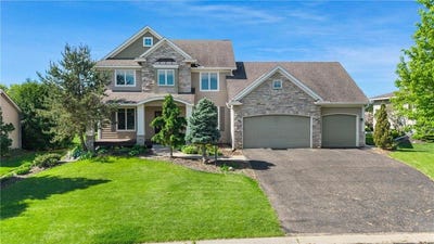 /international/us/1634-isabella-parkway-chaska-mn-110108412486/