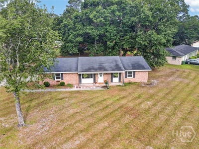 /international/us/19-palm-drive-hinesville-ga-110108889315/